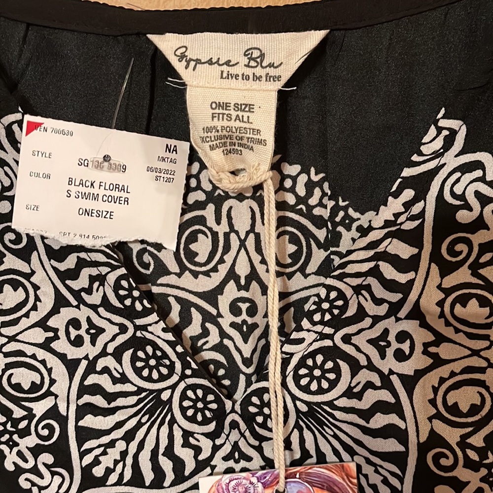 Black & White Printed Swim Coverup Tunic - Easy Beach Kaftan - Picture 7 of 7